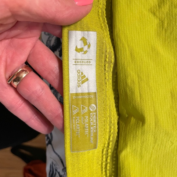 Adidas Yellow Jacket for Peak Performance - Picture 3 of 7